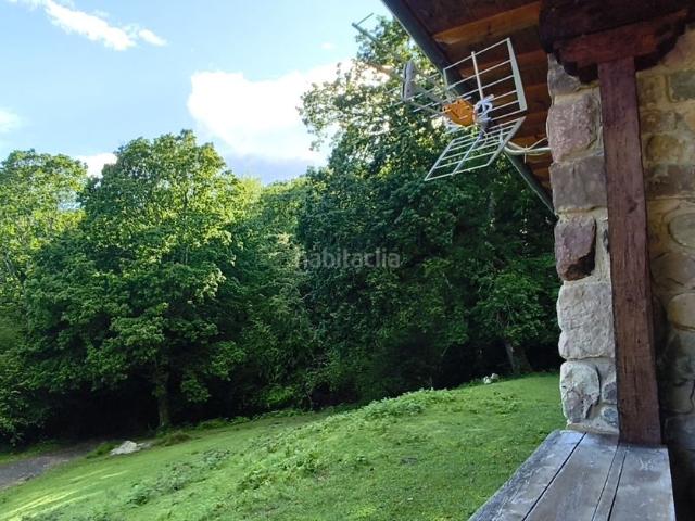 Casa en venta en Ruente. Cabaña de piedra en la Reserva Natural SajaBesaya, en Ruente. Casas.