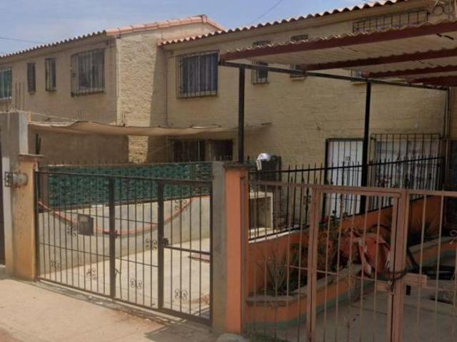 Casa en Venta en Rufino Tamayo, 71233 Santa Cruz Xoxocotlán, Oaxaca. CLL