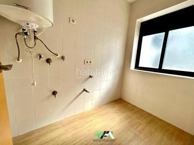 Casa en venta en Rus. Casa Chalet adosado en venta en Calle Pintor Murillo, Rus. Casas.