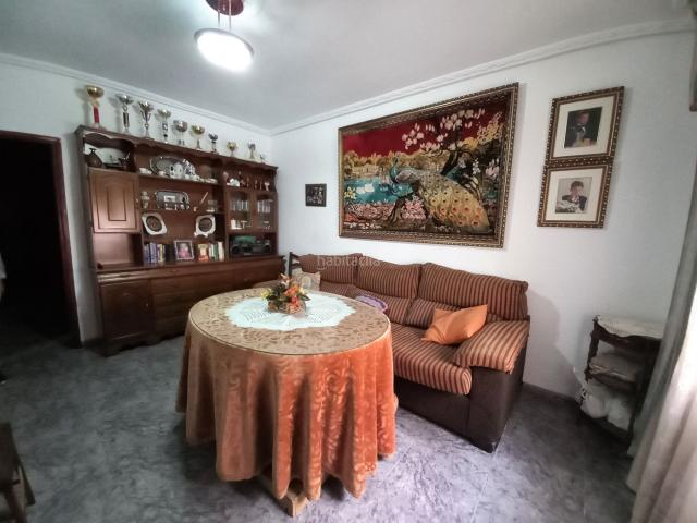 Casa en venta en Rus. Casas.