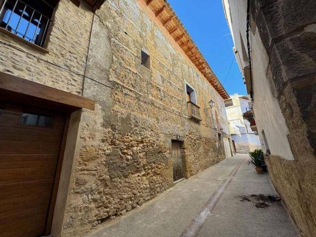 Casa en venta en Ráfales, Teruel