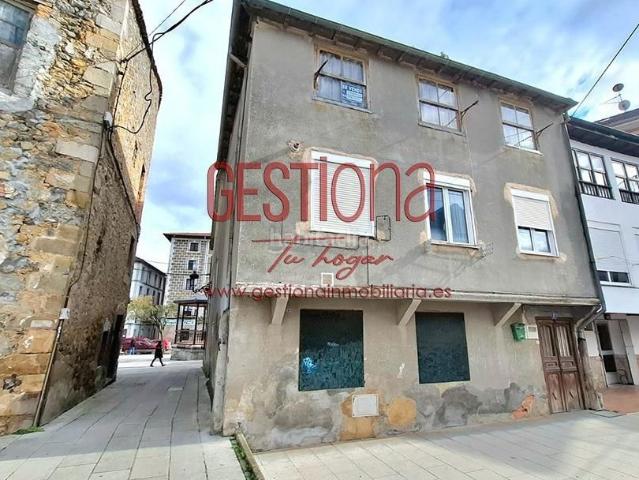 Casa en venta en Ramales de la Victoria. CASA PARA REFORMAR EN EL CENTRO DE RAMALES DE LA VICTORIA. Casas Ramales de la.