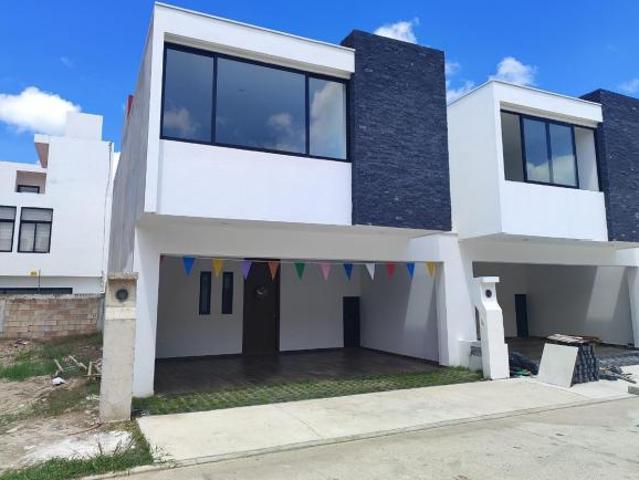 Casa en venta en Real Campestre Modelo Agata