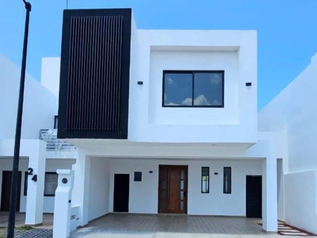 CASA EN VENTA EN REAL CAMPESTRE CLUSTER 8