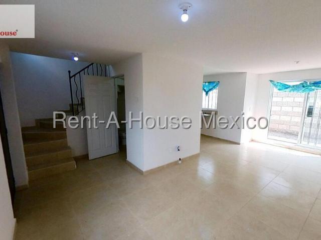 Casa en Venta en Real Granada, Tecamac JL 27 1153