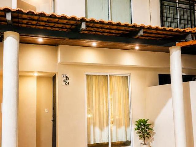 Casa en venta en Real de Santa FE II