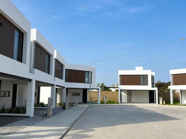 Casa en venta en Real de Palmas INDECO, Villahermosa, Tabasco