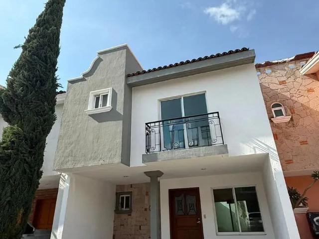 Casa en venta en Real de Valdepeñas, Zapopan, Jalisco