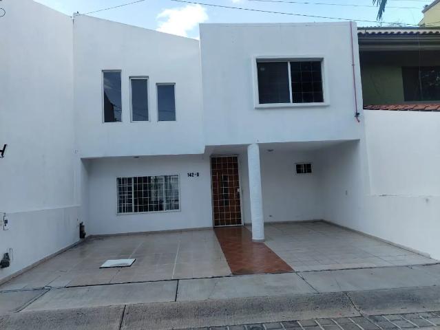 Casa en Venta en Real del Bosque, León Excelente Ubicación