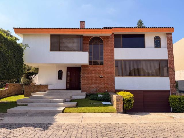 CASA EN VENTA EN REAL SAN BERNARDO