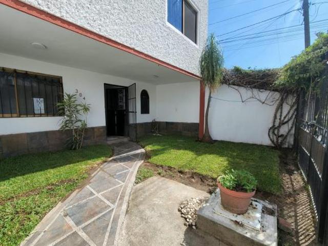 casa en venta en REAL PROVIDENCIA cerca de la central Leon