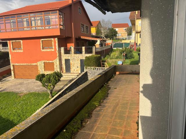 Casa en venta en Redondela. CASA EN CONSTRUCCION EN CHAPELA CIDADELLE. Casas.