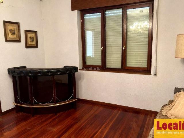 Casa en venta en Reocín. Chalet individual con garaje en venta en Reocín. Casas.