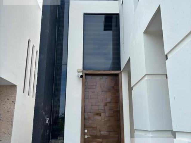 Casa en venta en residencia Soles