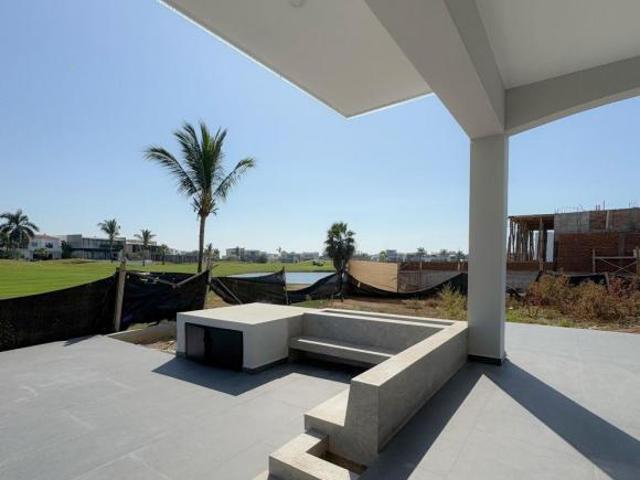Casa en venta en Residencial Marina Campo de golf Mazatlán