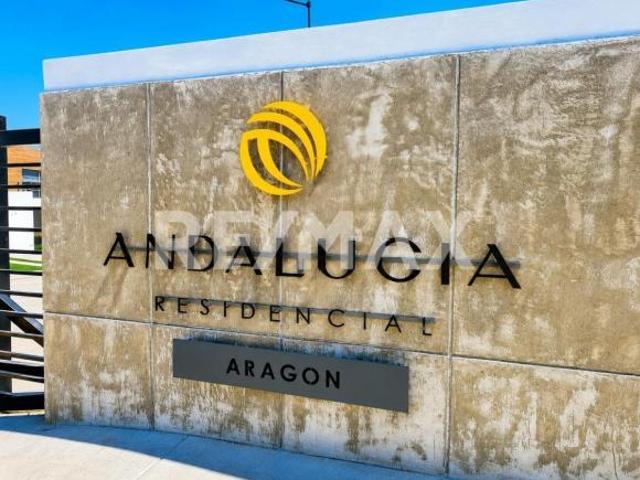 CASA EN VENTA EN RESIDENCIAL ANDALUCÍA, EL FLORIDO