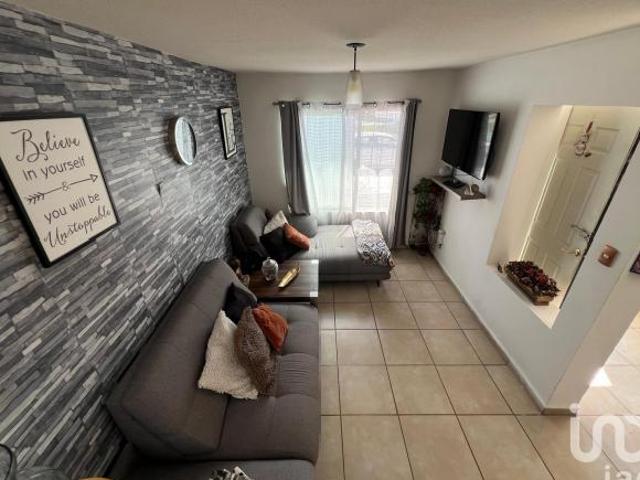 CASA EN VENTA EN RESIDENCIAL BUGAMBILIAS SOLEDAD