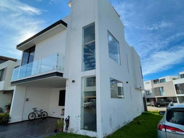Casa en Venta en Residencial campestre Seneca 84