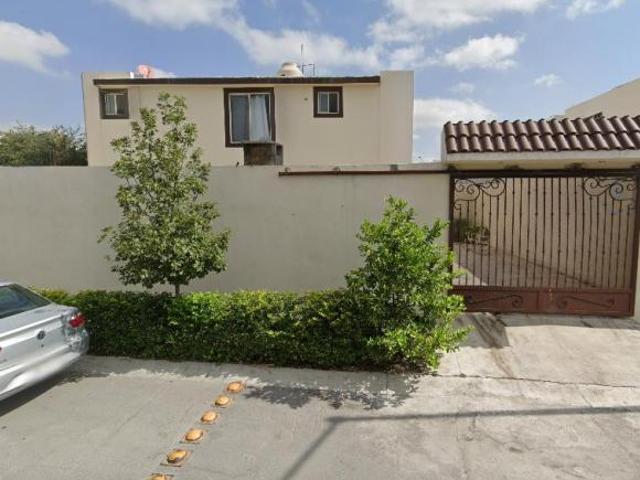 CASA EN VENTA EN RESIDENCIAL CAPELLANIA APODACA