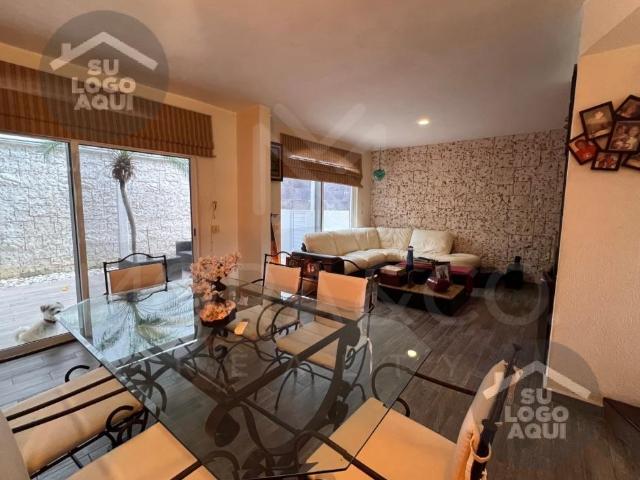 CASA EN VENTA EN RESIDENCIAL CAPULINES SM17