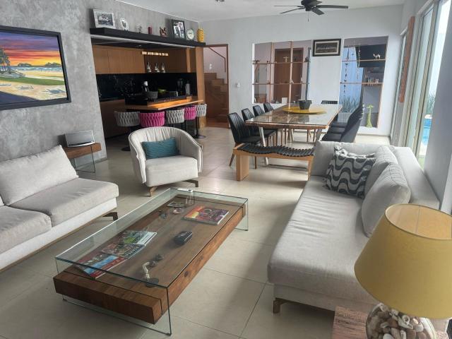 CASA EN VENTA EN RESIDENCIAL COUNTRY