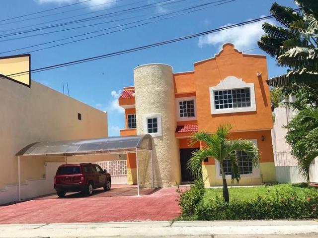 CASA EN VENTA EN RESIDENCIAL DEL LAGO