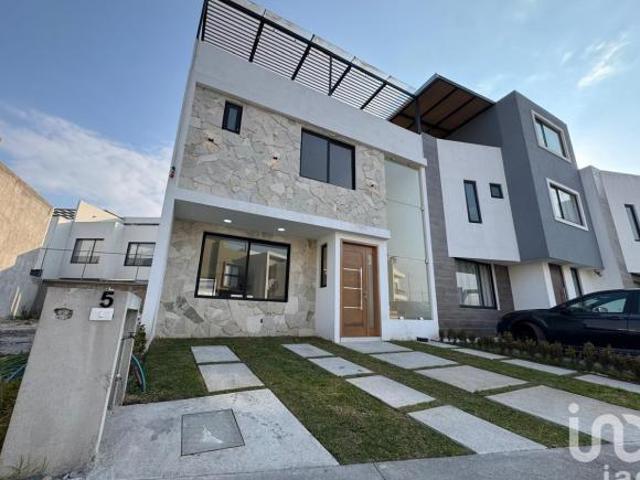 Casa en Venta en Residencial Esmeralda IV