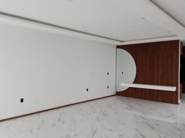 CASA EN VENTA EN RESIDENCIAL GEMA EQUIPADA 5 RECAMARAS CON ROOF GARDEN