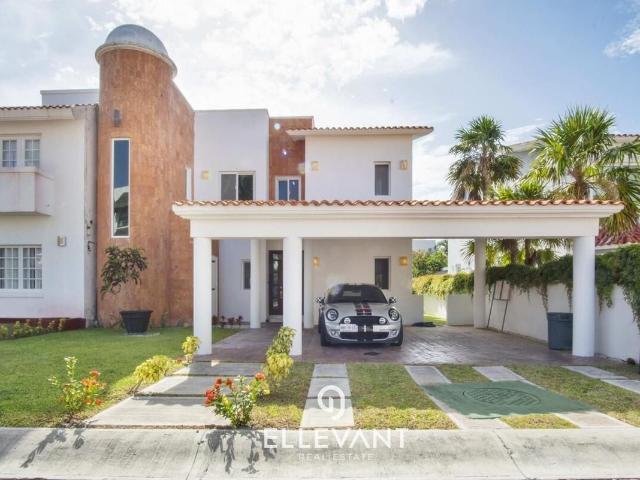 CASA EN VENTA EN RESIDENCIAL ISLA DORADA