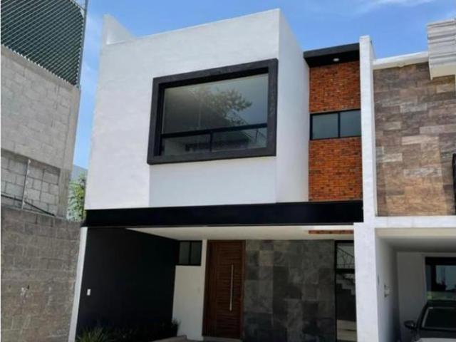 Casa en venta en Residencial Lucendi, Cuautlancingo, Puebla