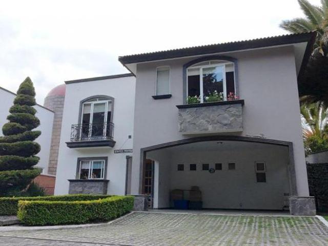 Casa en Venta en Residencial La Providencia, Metepec – Exclusividad, Seguridad y Diseño Moderno
