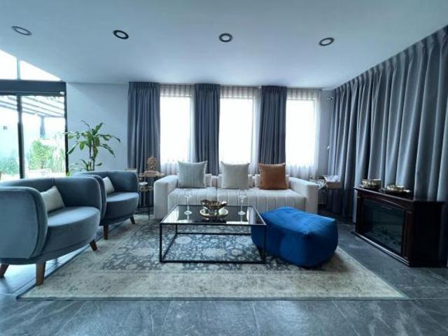 CASA EN VENTA EN RESIDENCIAL LA VISTA CALIMAYA AMPLIO JARDÍN