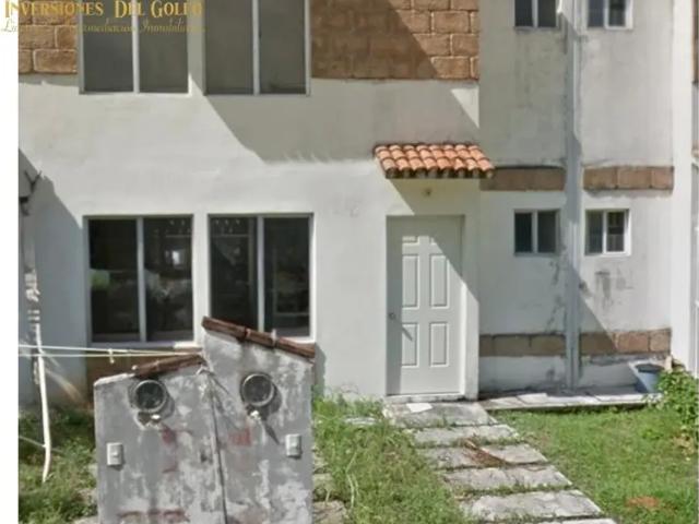 Casa en Venta en Residencial Las Olas, Cosoleacaque, Cerca del Aeropuerto