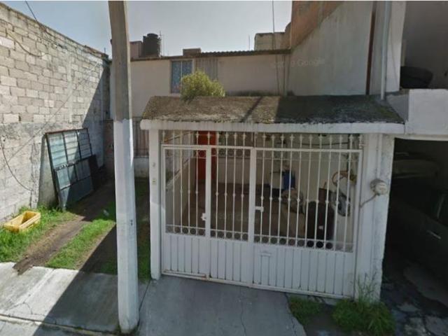 Casa en venta en Residencial Las Palmas, Metepec, México