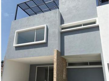 Casa en Venta en Residencial Punta del Sol, Puebla: Con Roof Garden y Vigilancia