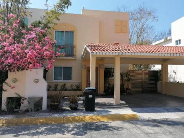 CASA EN VENTA EN RESIDENCIAL PRIVADA HUBICADA EN RESIDENCIAL PRIVANZAS DEL CARMEN CAMPECHE