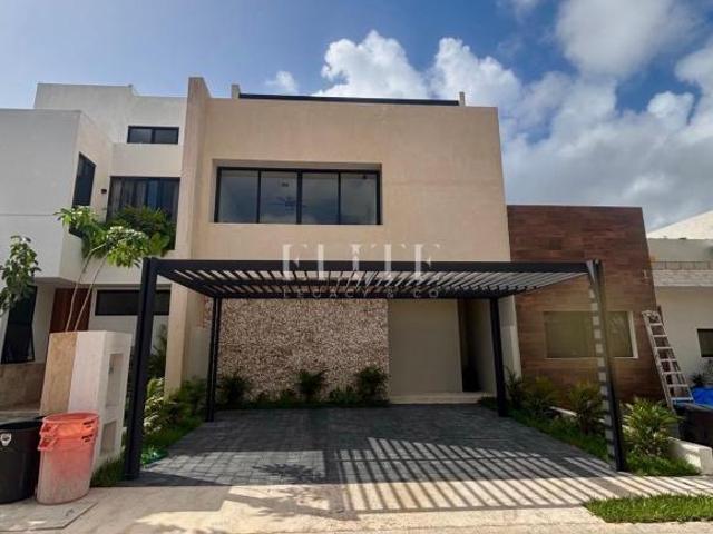 Casa en Venta en Residencial Rio
