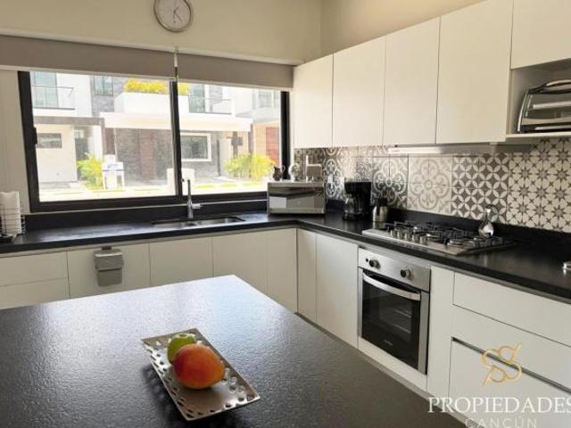 Casa en venta en residencial Rio