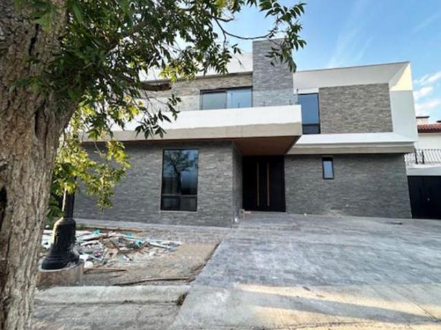 Casa en VENTA en Residencial San Alberto