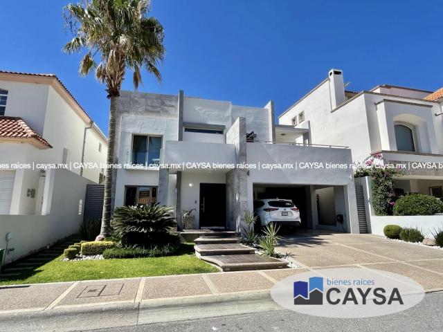 CASA EN VENTA en Residencial San Francisco 5 rec?maras alberca