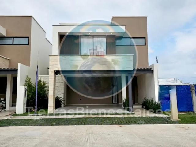 ¡Casa en VENTA en Residencial San Marcos!