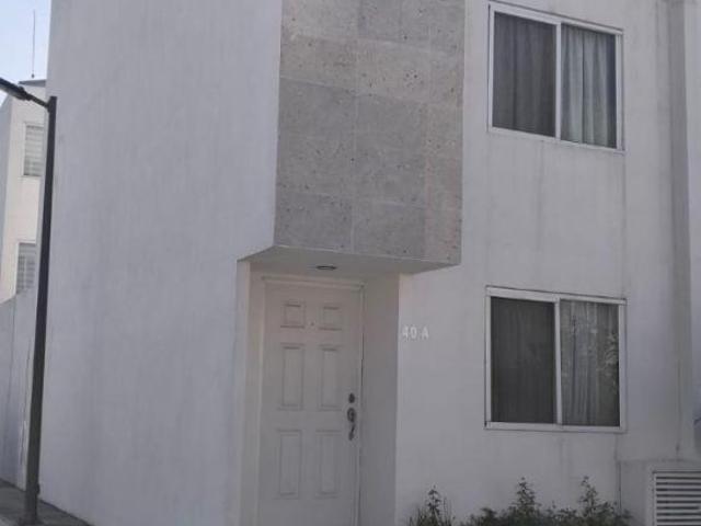 Casa en Venta en Residencial Tres Cantos en Cuautlancingo cerca de VW y Finsa y aeropuerto
