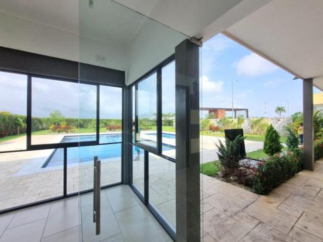 CASA EN VENTA EN RESIDENCIAL VILLABRISA VILLAHERMOSA