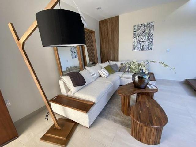 Casa en VENTA en residencial zona sur con amenidades Modelo Junco