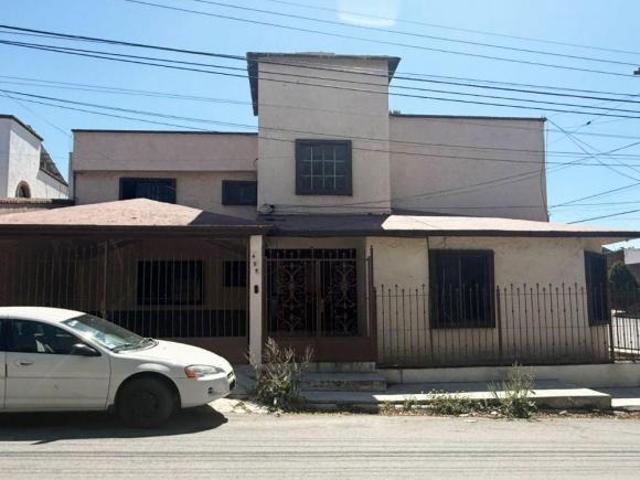 Casa en VENTA en Republica Poniente