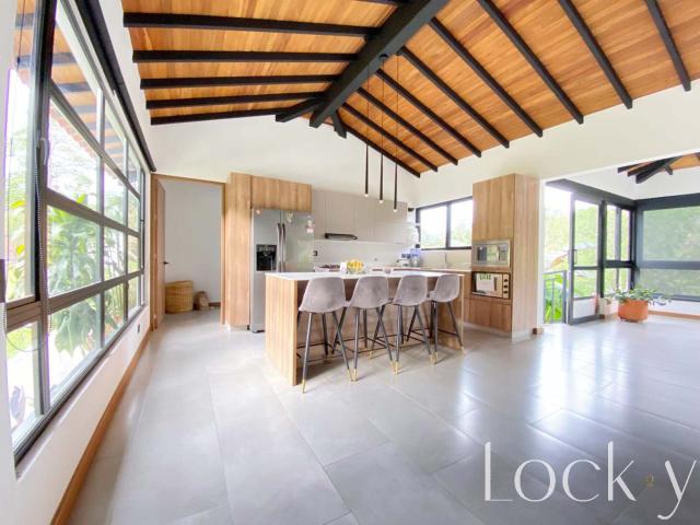 Casa En Venta En Retiro En La Argentina V383562