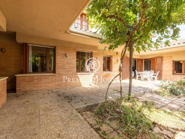 Casa en venta en Reus, Mestral. Casa con jardín en El Pinar. Casas.