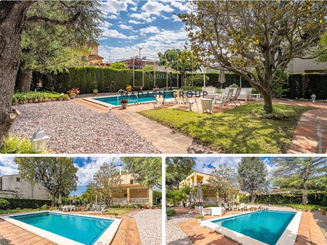 Casa en venta en Reus, Mestral. Espectacular casa unifamiliar en Urb. El Pinar Reus lista para entrar a vivir. Casas.