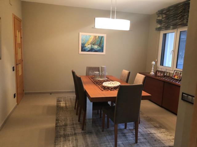 Casa en venta en Reus, Migjorn. Chalet individual con gran sótano para 8 coches en el Golf Aigesverds de Reus Costa Daurada España. Casas.