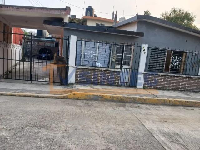 Casa en venta en Revolucion, Poza Rica de Hidalgo, Veracruz de Ignacio de la Llave